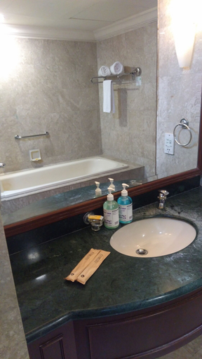 Bathroom 4, Peaceful Service Suite At Times Square, Kuala Lumpur