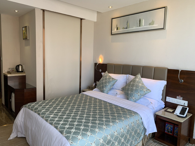 Bedroom 2, L Hotel Changsheng, Zhuhai