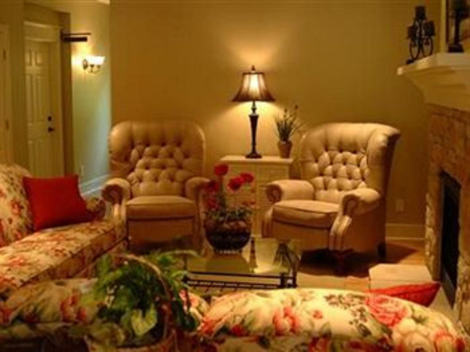 Public Area, Timber Creek Bed & Breakfast, Ford