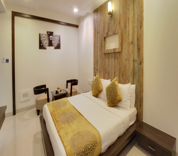 Bedroom 3, Marigold- Newly Renovated Hotel, Ahmadnagar