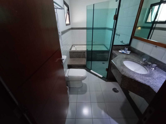 Bathroom 4, Summit Suítes Hotel Jundiaí, Jundiaí