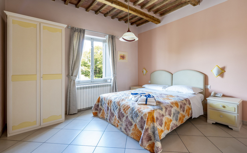 Bedroom 2, B&B Alma, Lucca
