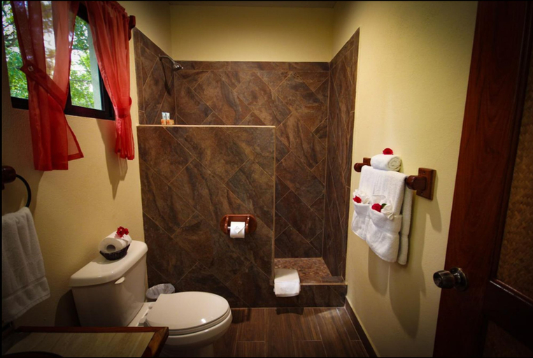Bathroom 5, Cassia Hill Resort