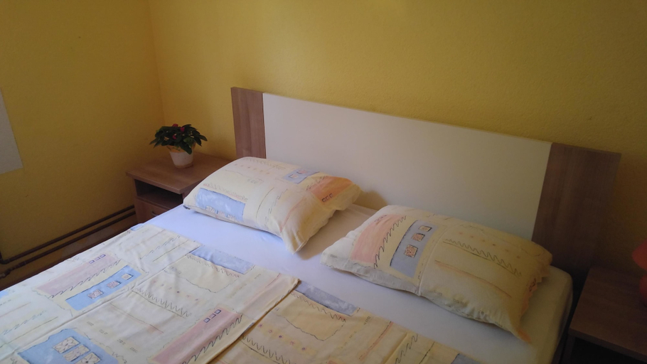 Bedroom 3, Apartments Vedrana, Dobrinj