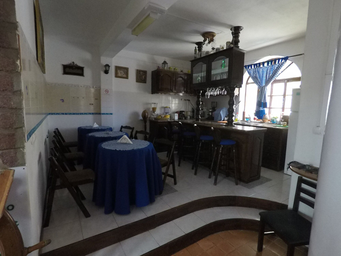 Food & Drinks, Bed and breakfast Residencial Maravilha