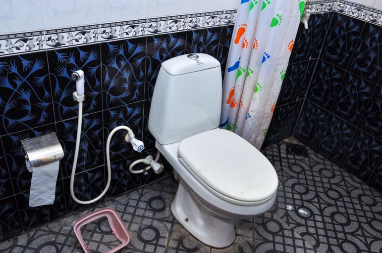 Bathroom 4, Rock Cascade Homestay, Thamankaduwa