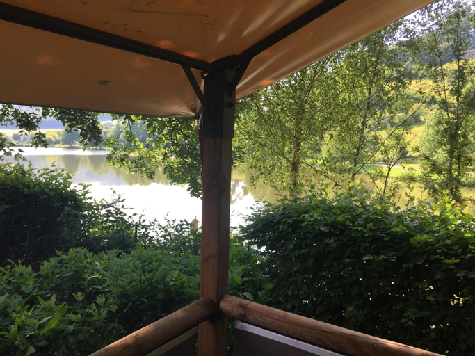 Exterior & Views 19