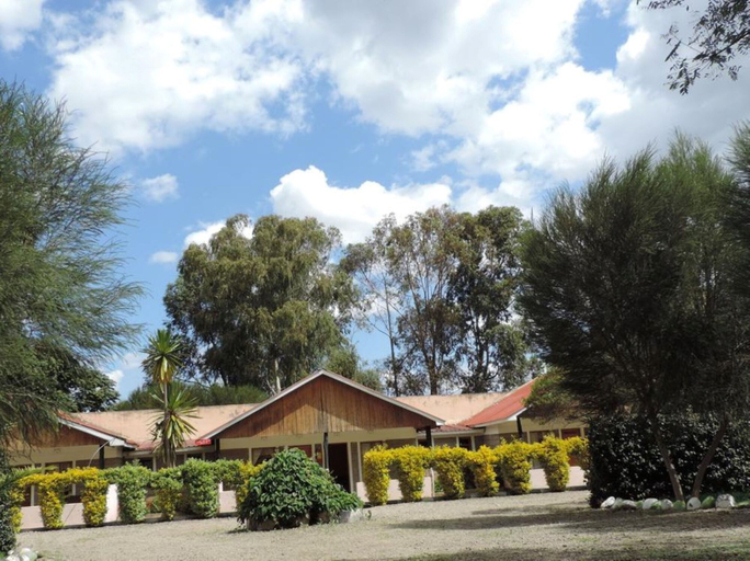 Others 4, Lions Court Lodge, Kieni
