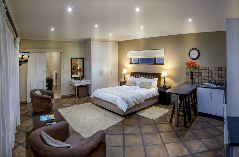 Bedroom 4, Lalapanzi Guest Lodge, Nelson Mandela Bay