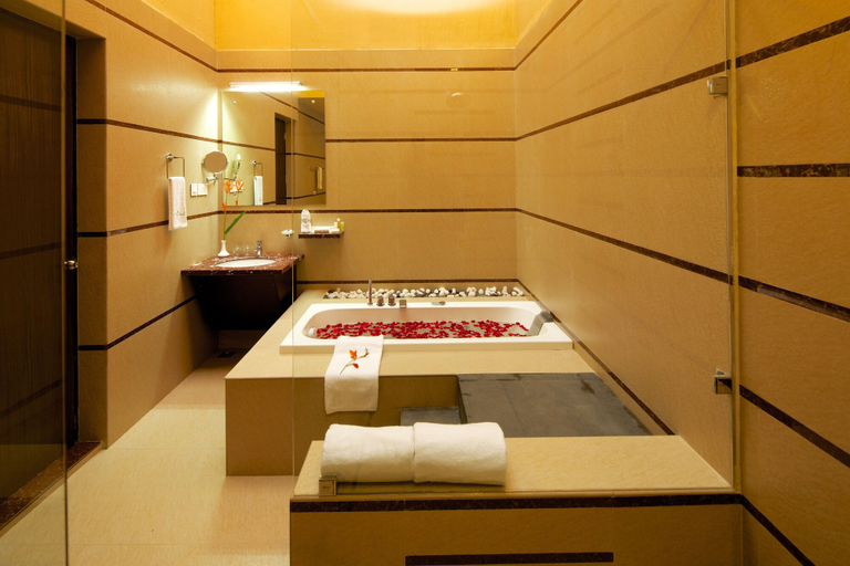 Bathroom 4, Kofiland Resort, Idukki
