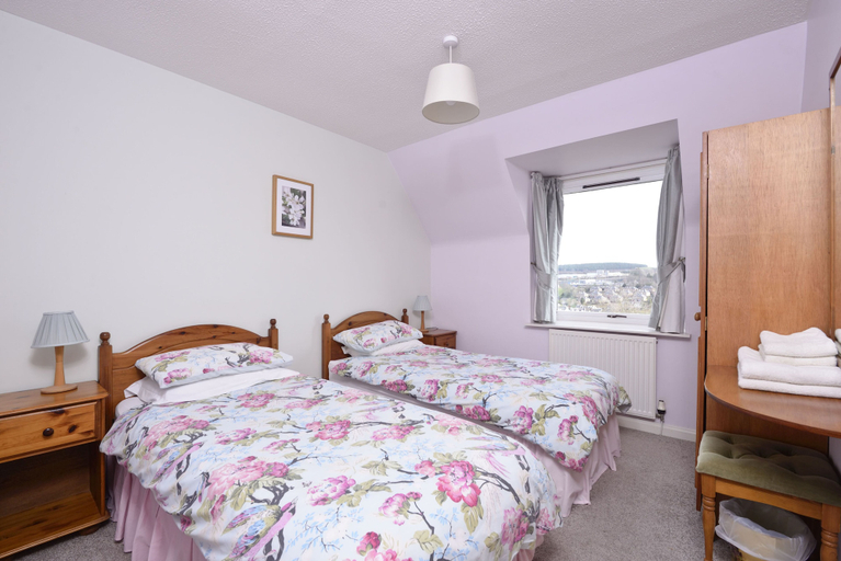 Bedroom, 14 Tweed Cottage, Scottish Borders