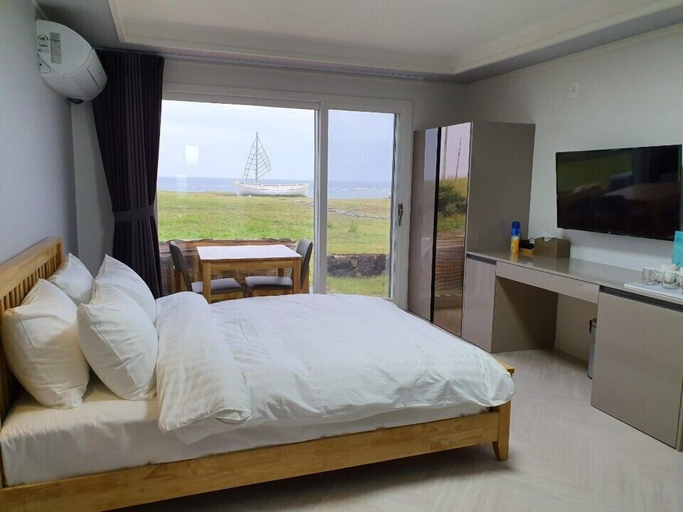 Bedroom 3, Horang Horang Pension, Seogwipo
