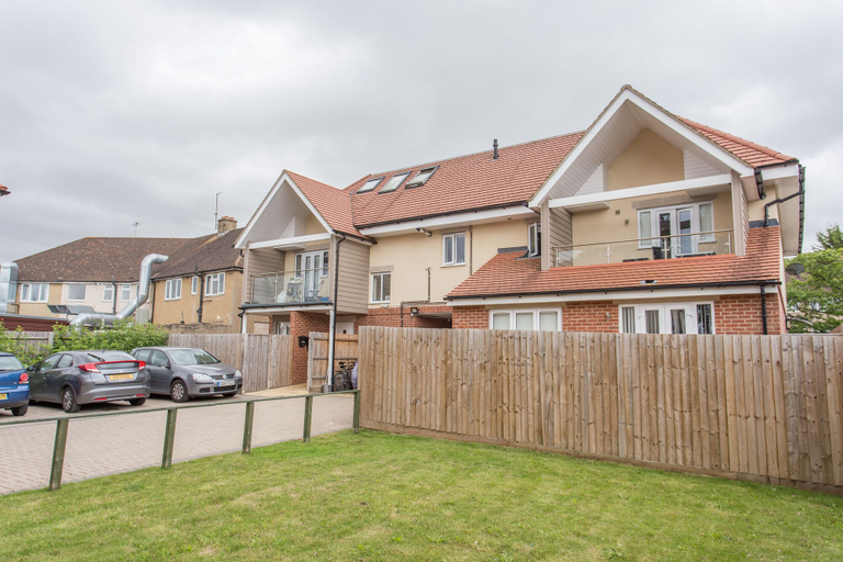 Exterior & Views 2, The Rana Apartments, Oxfordshire