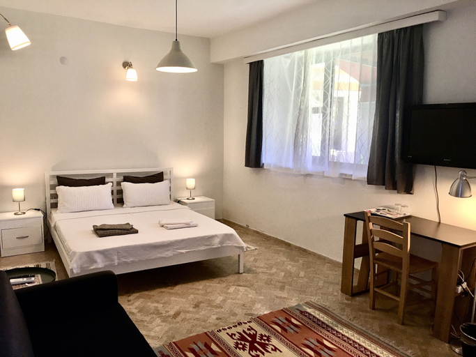 Bedroom 2, Attalos Suites Hotel, Bergama