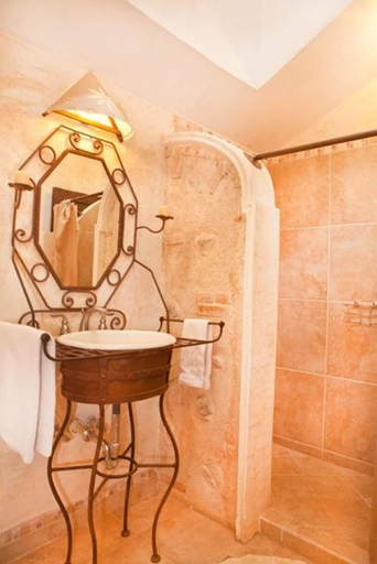 Bathroom, Casa San Juan, Antigua Guatemala
