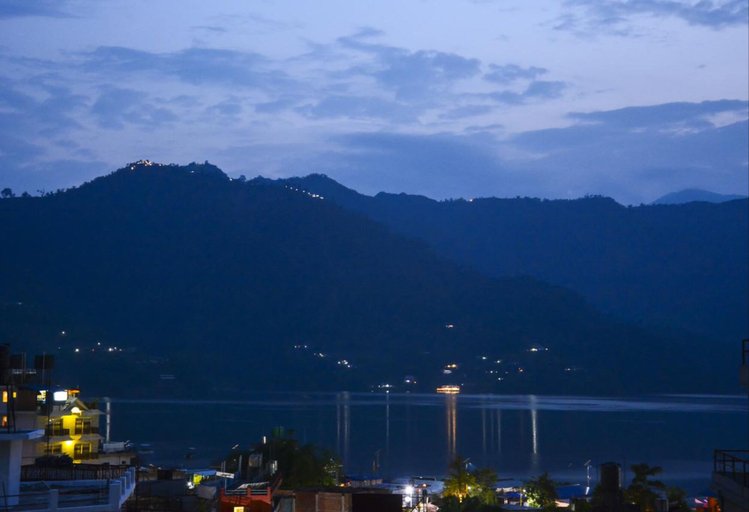 Others 3, Hotel Smith Inn, Gandaki