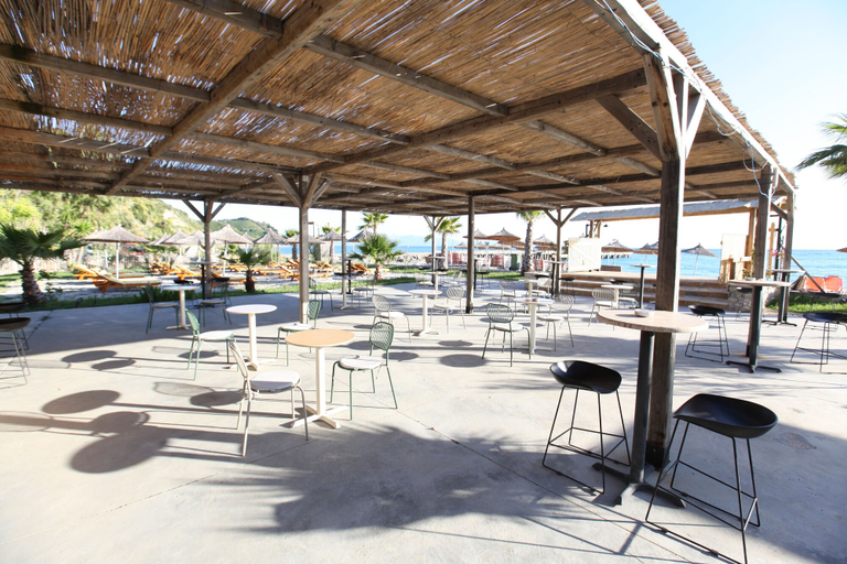 Food & Drinks 4, Bunec Beach Resort, Sarandës
