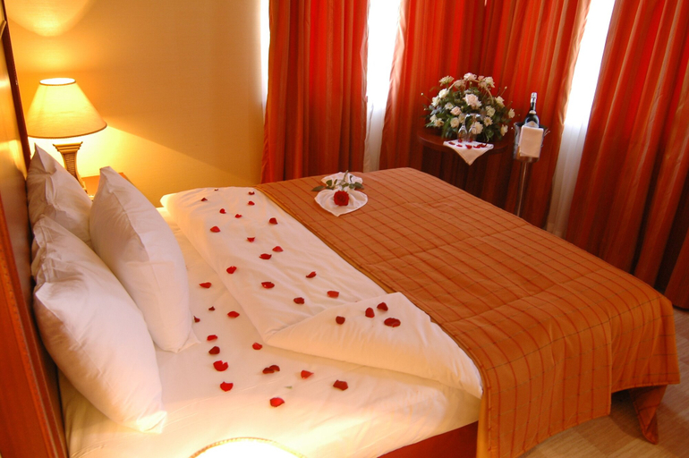 Bedroom 3, Hotel Intourist Palace Batumi, Batumi
