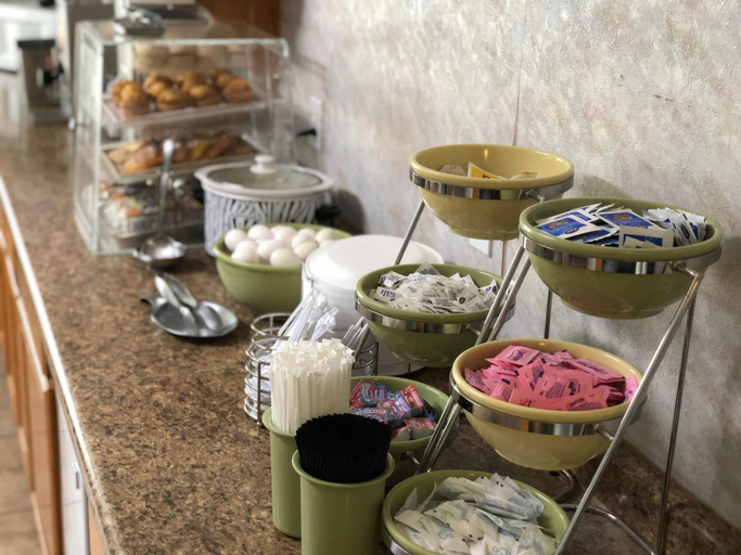 Food & Drinks 5, Platte Valley Inn, Platte