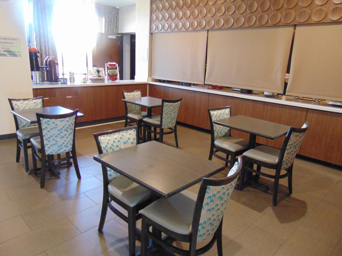 Food & Drinks 5, Wingate by Wyndham Lubbock near Texas Tech Univ. Medical Ctr, Lubbock