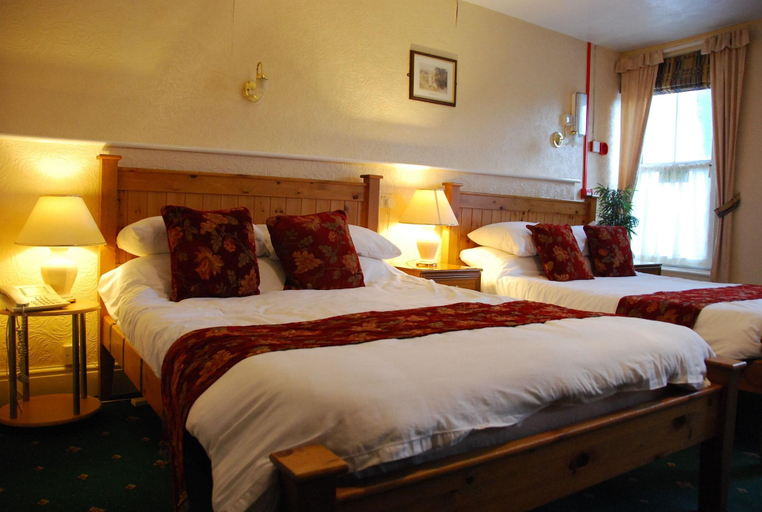 Bedroom 3, Boars Head Hotel, Carmarthenshire