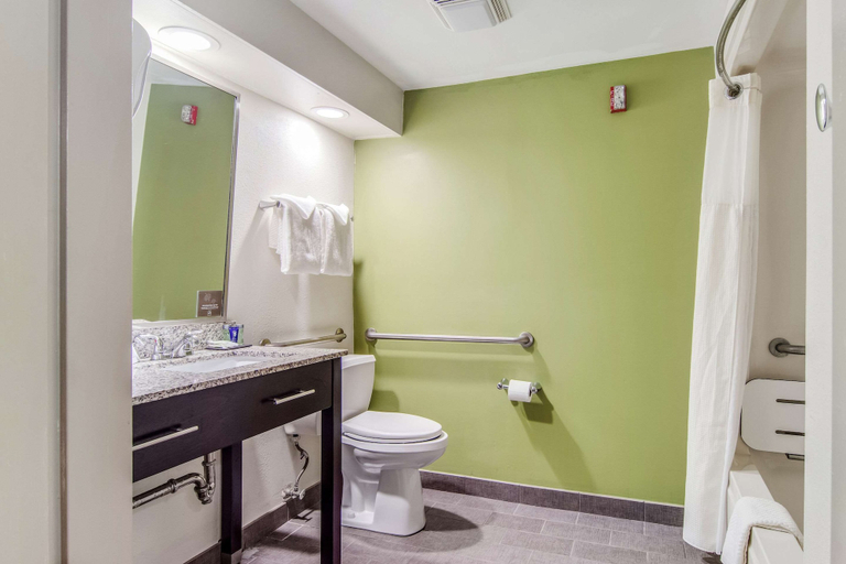 Bathroom 4, Sleep Inn Austintown - Youngstown, West, Mahoning