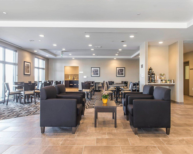 Others 5, Quality Inn & Suites, Frontenac