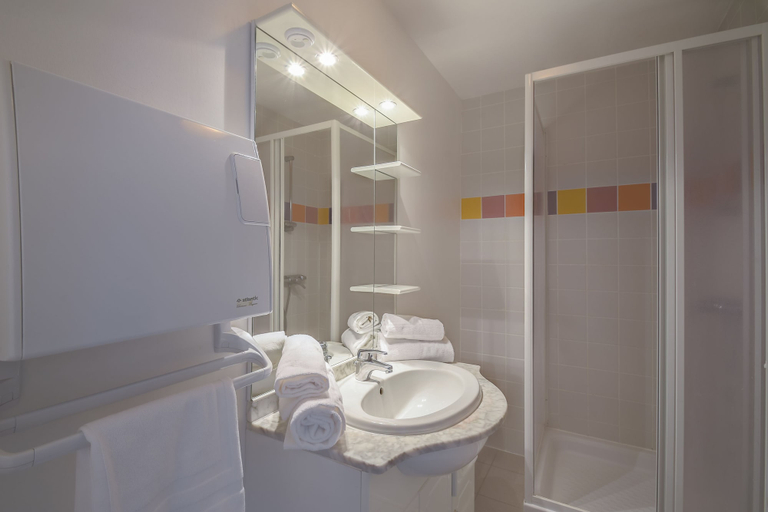 Bathroom 4, Vacanceole - Residence de L'Ocean, Vendée