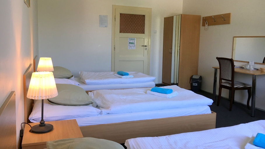 Bedroom 4, Penzion Village, Karlovy Vary