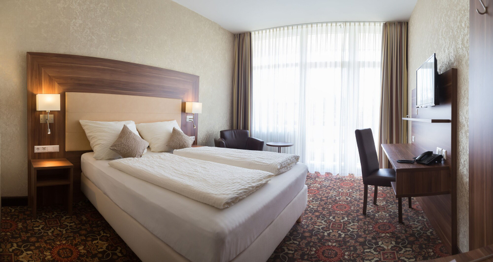 Bedroom 4, Vitalhotel König am Park, Main-Tauber-Kreis