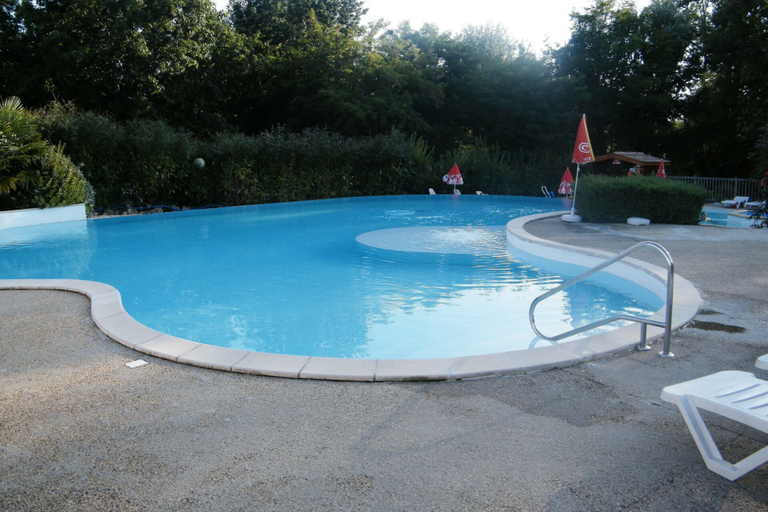 Sport & Beauty 3, Camping Les Lacs de Courtes - Chalets, Gers