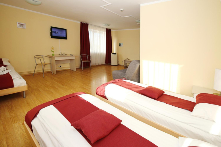 Bedroom 3, Apart Hotel TOMO, Riga