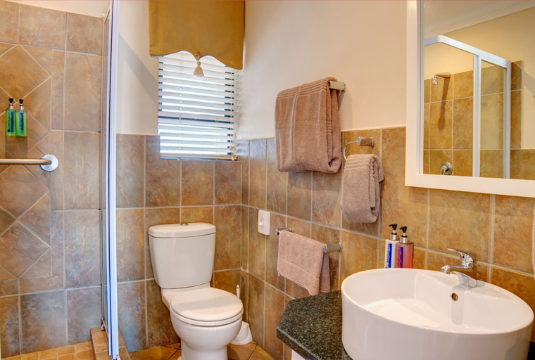 Bathroom 2, Makarios on Sea, Eden