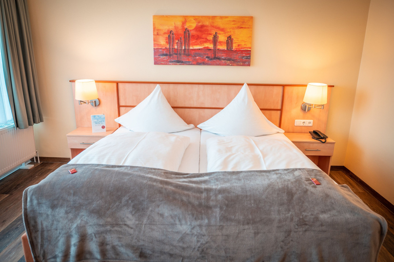 Bedroom 3, Strandhotel Weissenhäuser Strand, Ostholstein