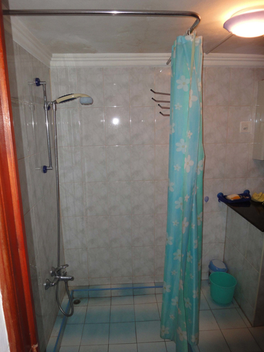 Bathroom, Lidwins Inn, Negombo
