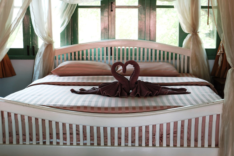 Bedroom 3, Baanrak Amphawa Homestay, Amphawa