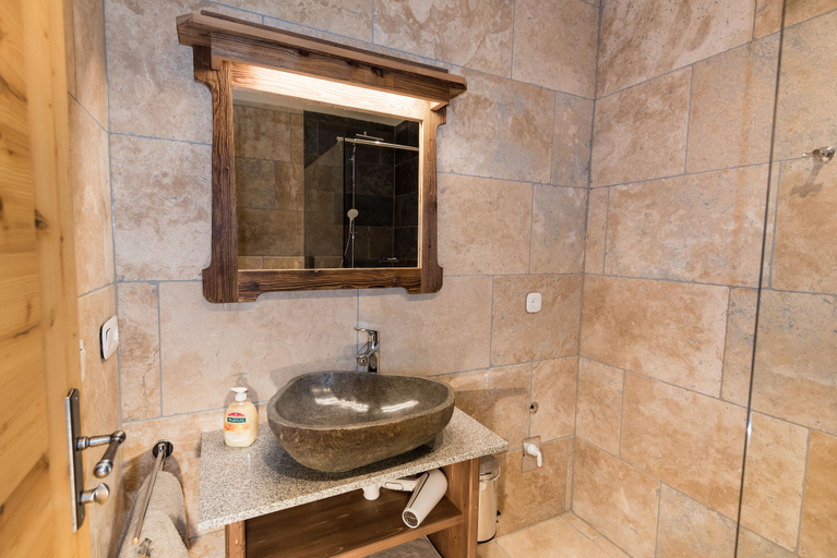 Bathroom 3, Gletscher Appartements, Spittal an der Drau