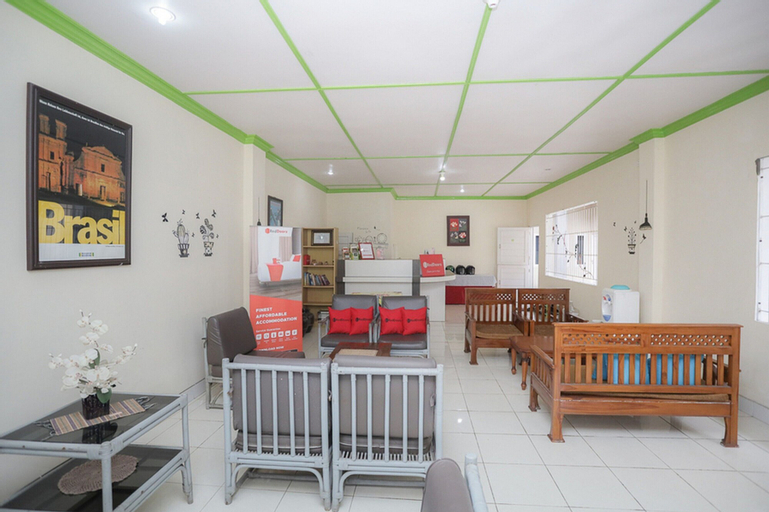 Public Area 2, RedDoorz near Bundaran Kecil Palangkaraya, Palangkaraya