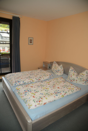 Bedroom 3, Hotel Leise Garni Willingen, Waldeck-Frankenberg