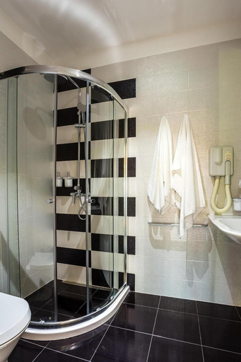 Bathroom 4, Complex Europe, Dolna Banya