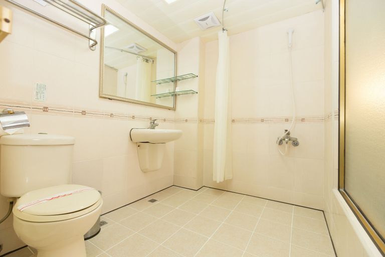 Bathroom 5, Spring Art Hotel, Kaohsiung