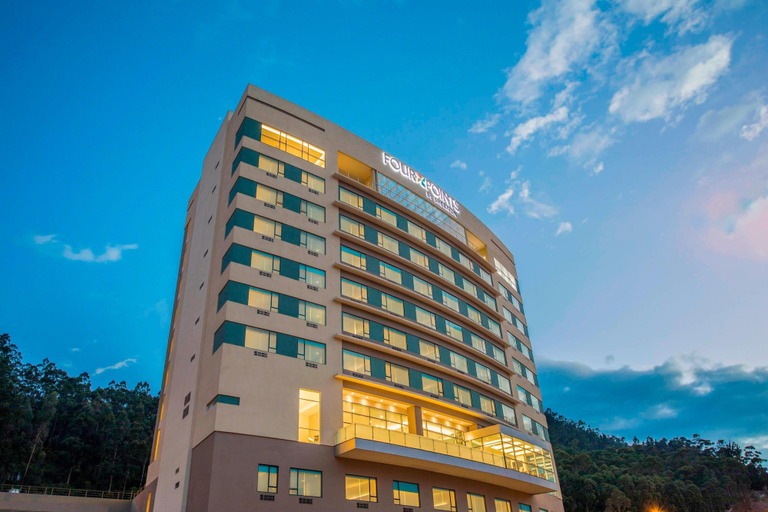 Exterior & Views
