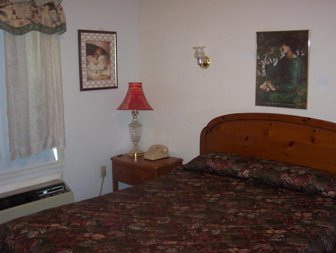 Bedroom 5, Grannys Motel Frackville, Schuylkill