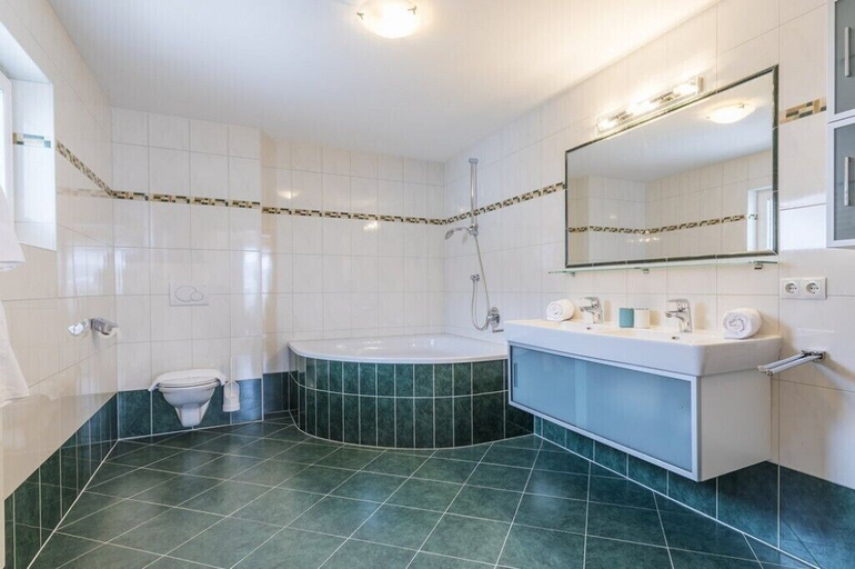 Bathroom 3, Stadlhof Flachau, Sankt Johann im Pongau