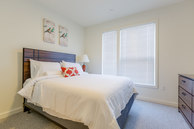 Bedroom, Sage Apartments Atlanta at Old 4th Ward, Atlanta
