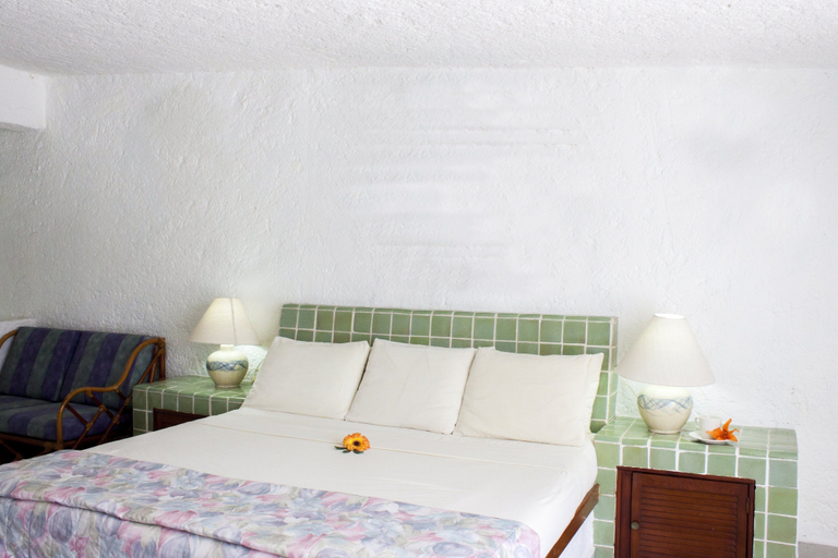 Bedroom 3, Coral Ixtapa, José Azueta