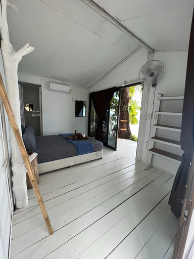 Bedroom 4, Haad Chao Phao Resort, Ko Phangan