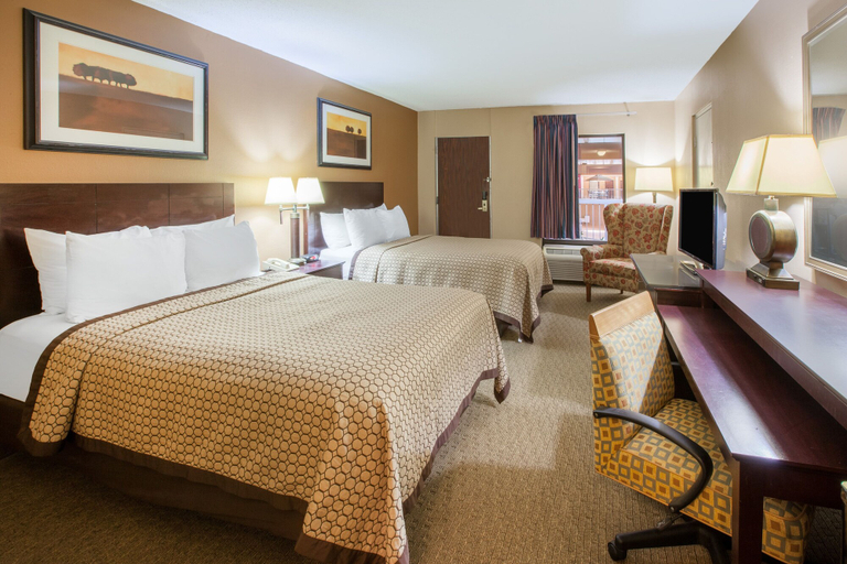 Bedroom 3, Quality Inn & Suites Richfield, Summit
