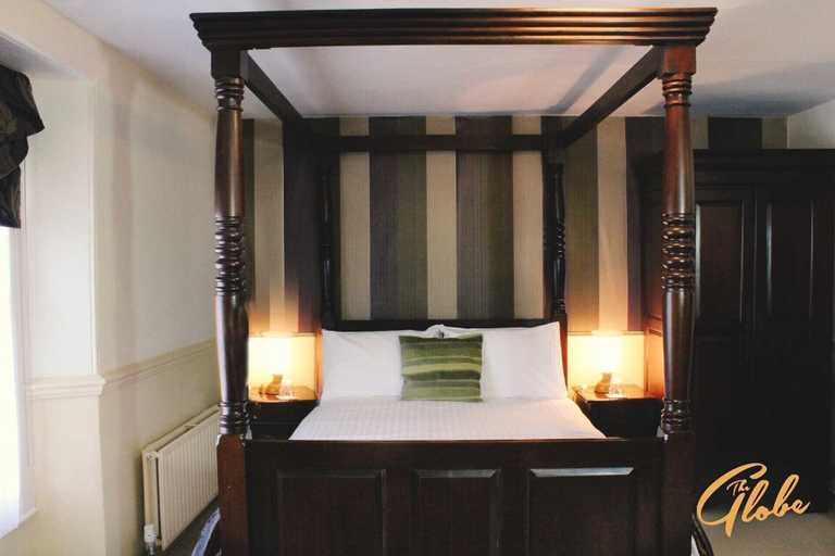 Bedroom 2, The Globe Inn, Devon
