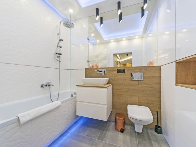 Bathroom, City Center - Dluga Grobla by Apartmore, Gdańsk City